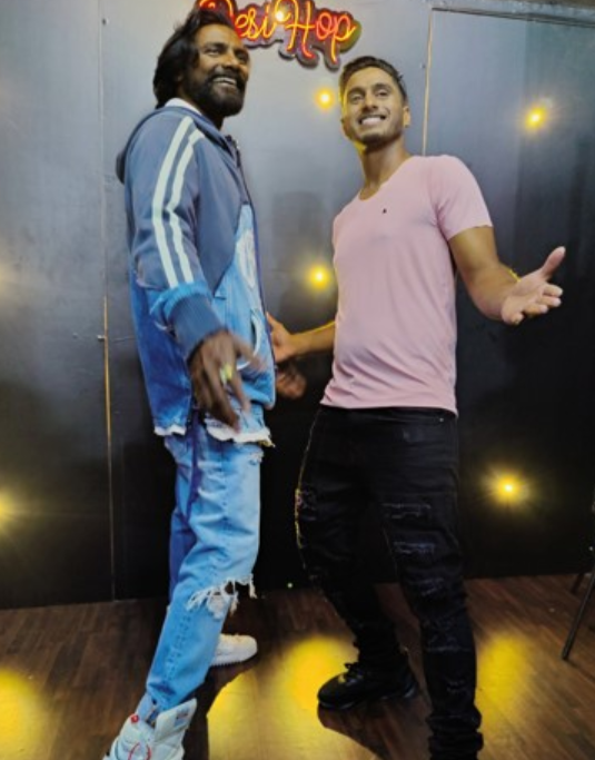  Remo D’Souza surprises his fan and Moj Creator, Himanshu Shrivastav. Inaugurates his first dance studio in Mumbai