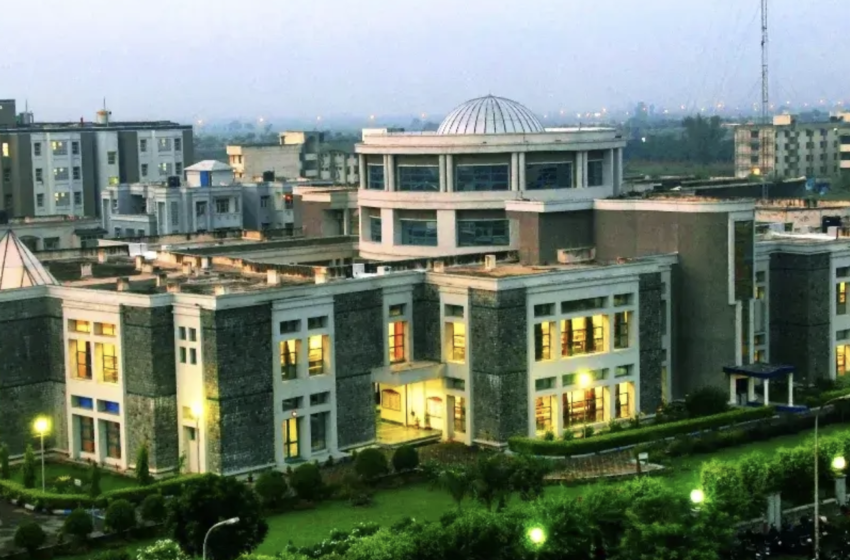  Top Business Schools in India: IIMs, FMS, XLRI, BIMTECH Lead MBA Aspirations in 2026