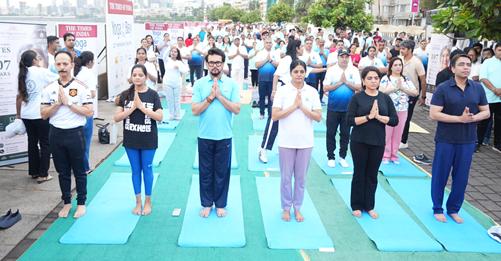  The Yoga Institute, Santacruz (Mumbai) celebrates 12th International Day of Yoga with pan-India programmes