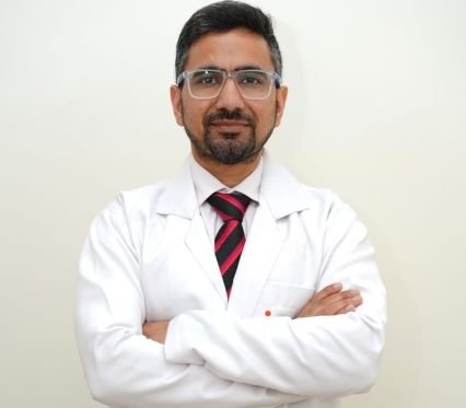  Rare Spine Surgery at Fortis Escorts Jaipur Corrects Severe Spinal Deformity, Helps 16-Year-Old Walk Again Within 48 Hours