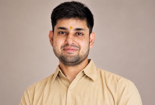  A Personal Question About Trust and Betrayal Led Prayag Bhaskar to Astrology